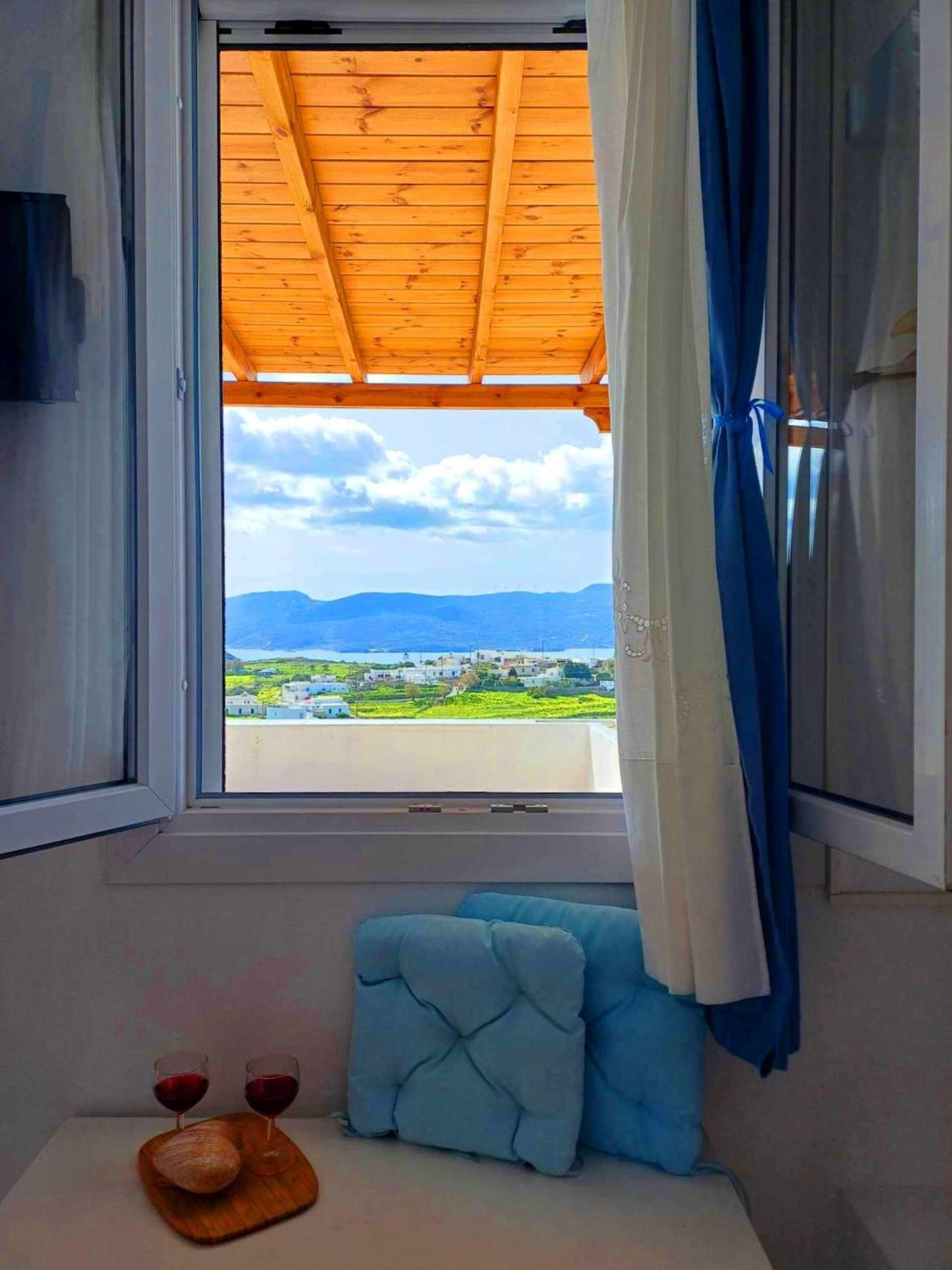 Georgia Rooms Milos Plaka  Eksteriør bilde