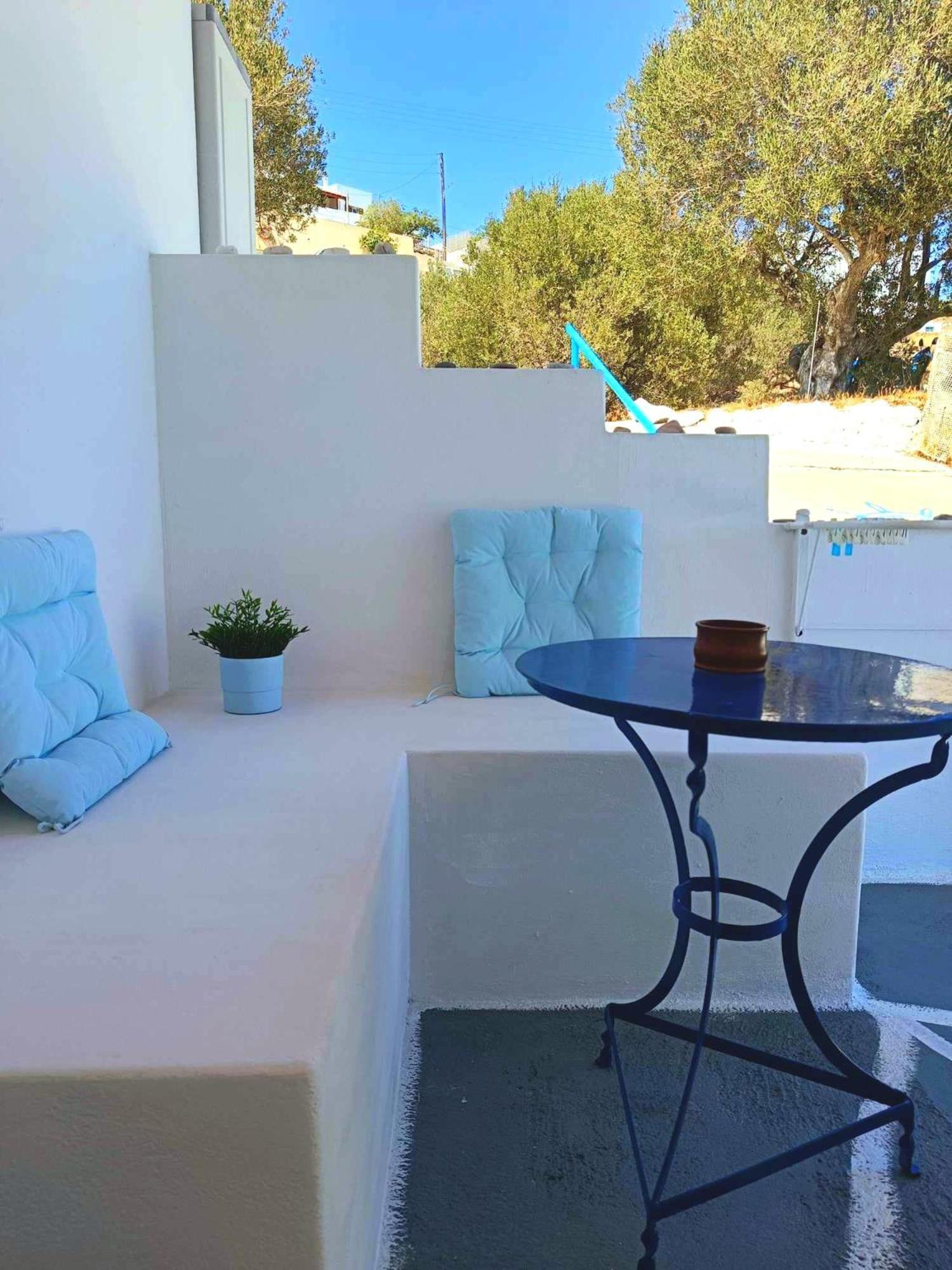Georgia Rooms Milos Plaka  Eksteriør bilde