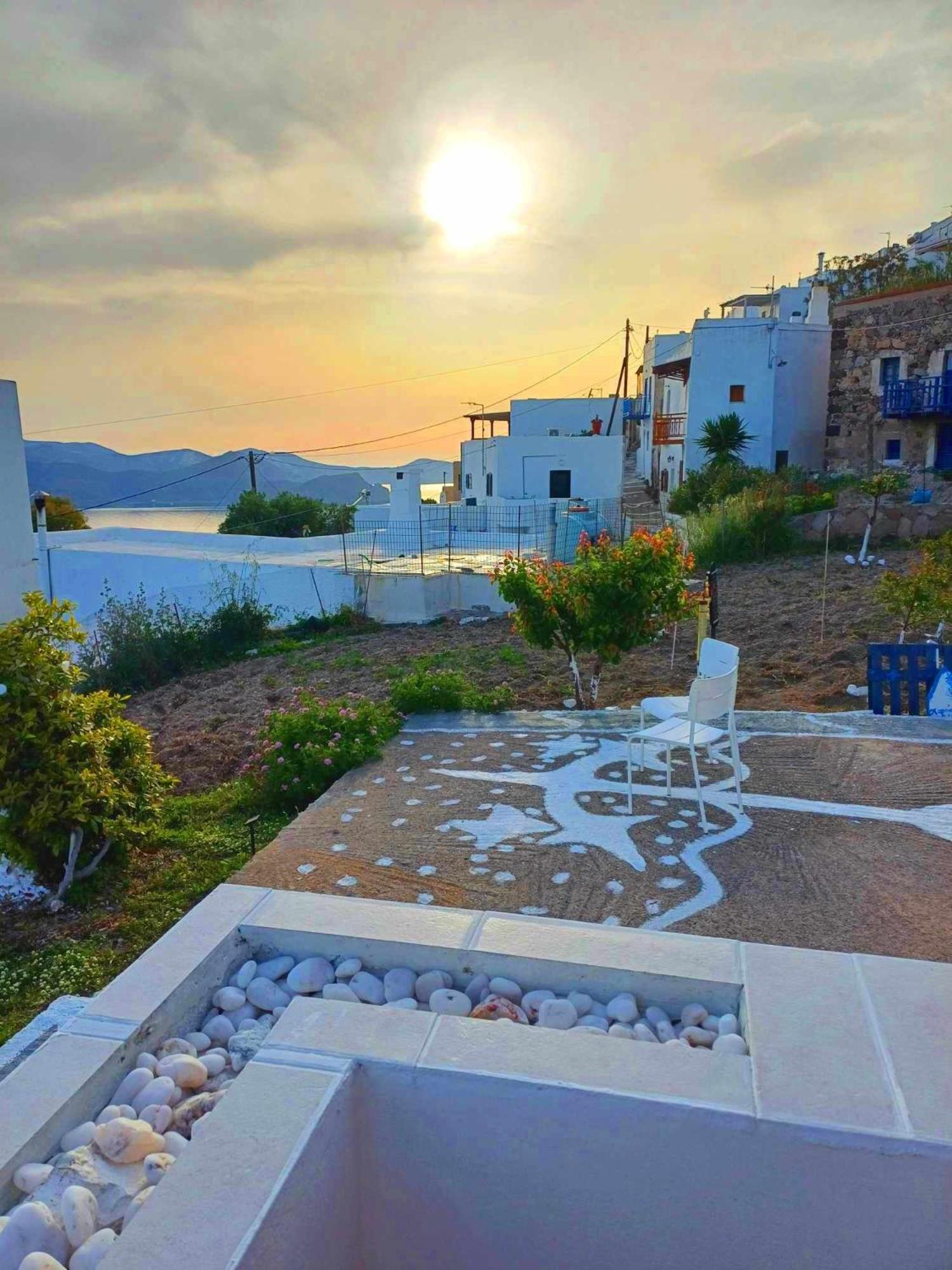 Georgia Rooms Milos Plaka  Eksteriør bilde